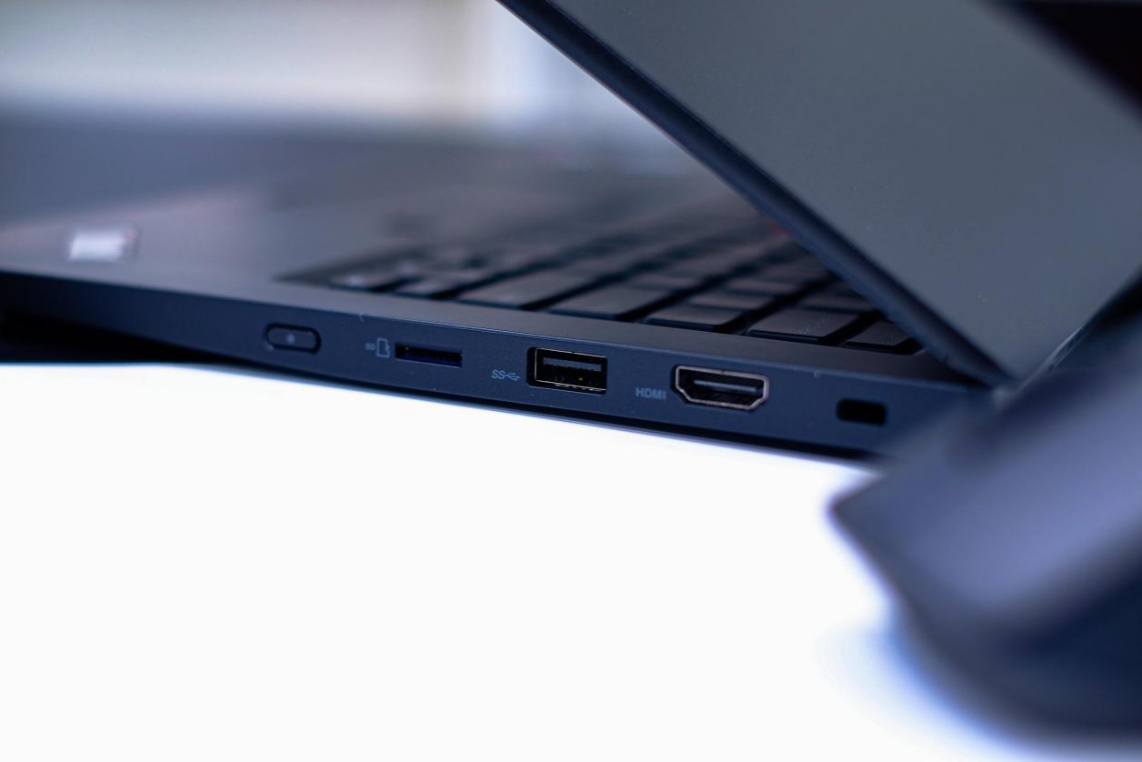 ThinkPad S2轻薄笔记本——拥有轻奢商务的血统，改变职场道路的利器的第6张示图