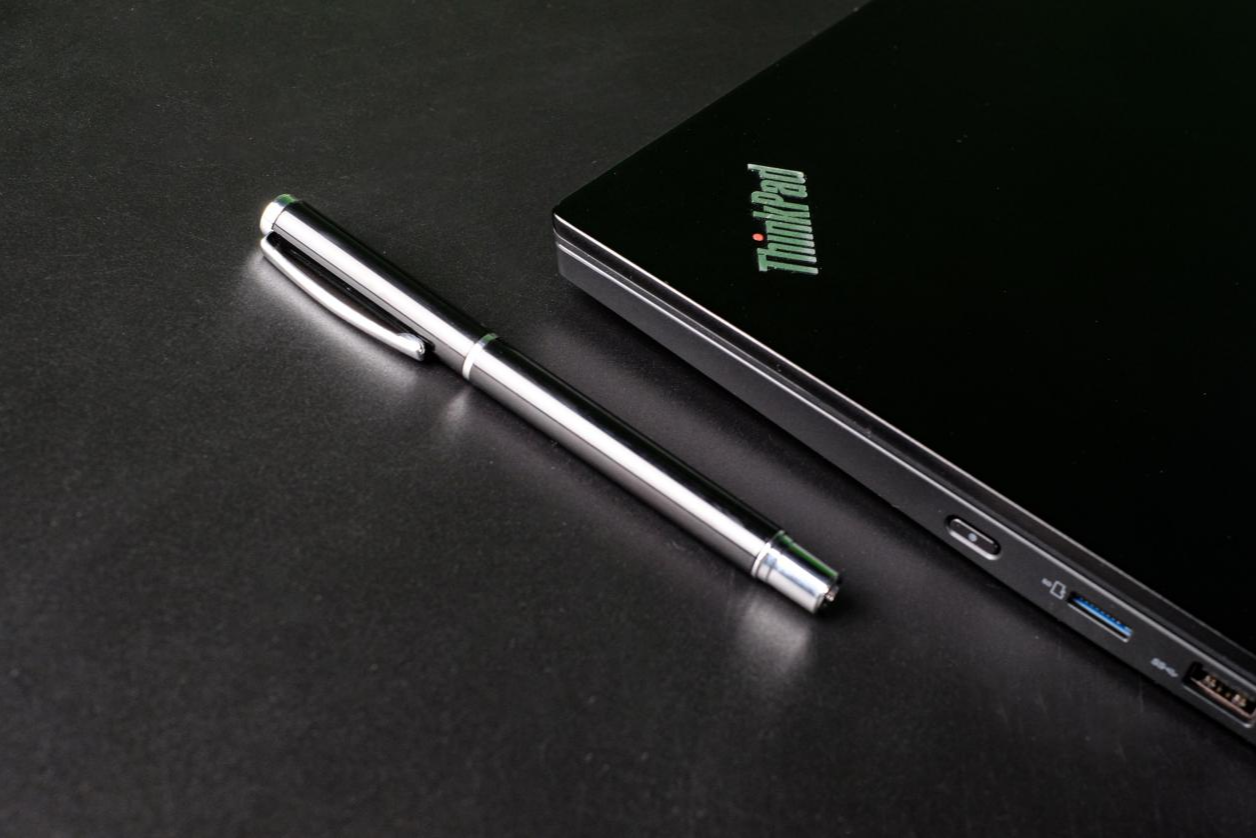 ThinkPad S2笔记本实测：颜值、轻薄、性能、散热，它才是你的职场归宿的第1张示图