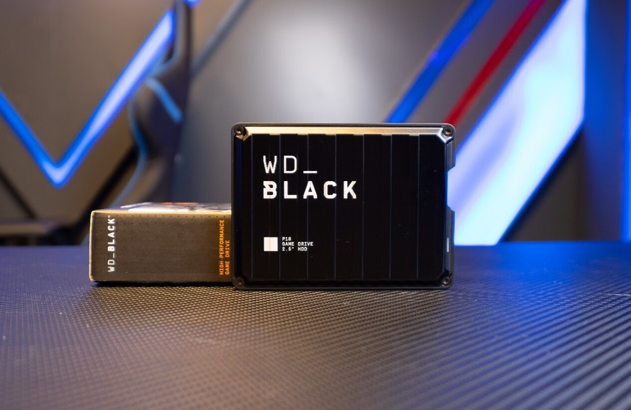 WD_BLACK P10 CFHD限量版游戏硬盘该入手吗_CFHD联名款硬盘实际体验怎么样的第1张示图