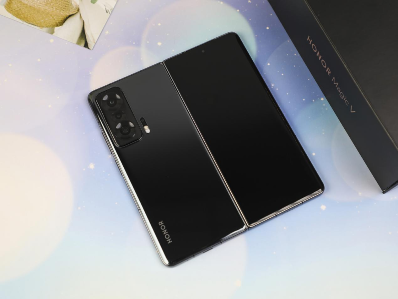 新一代旗舰折叠屏登场，游戏大神的全新利器的第7张示图