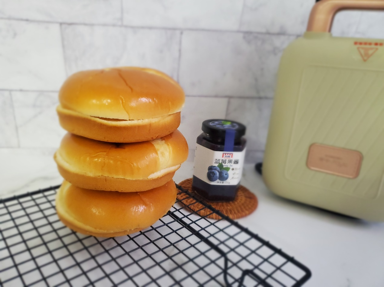 不会揉面也能在家做汉堡？有曼可顿面包胚就很简单！-JinMo之家