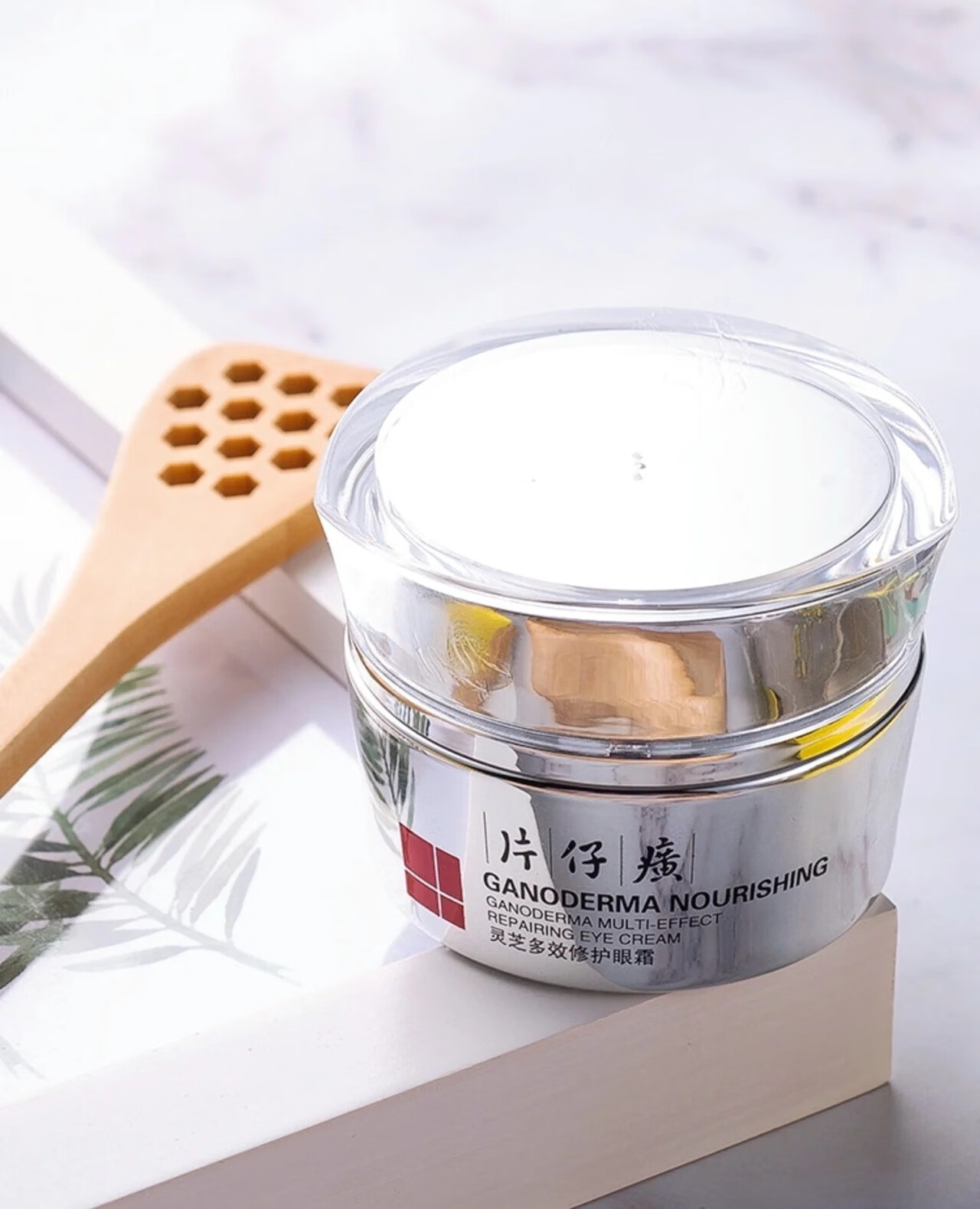 片仔癀眼霜测评：改善细纹淡化黑眼圈，明亮双眸轻松养成-JinMo之家