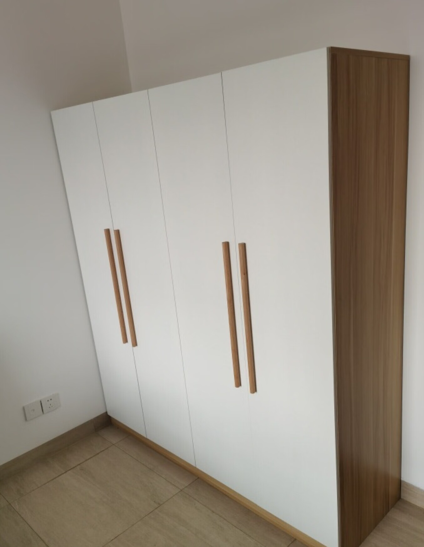 裕沣阁卧室简易储物柜评测：环保板材即装即住的第4张示图