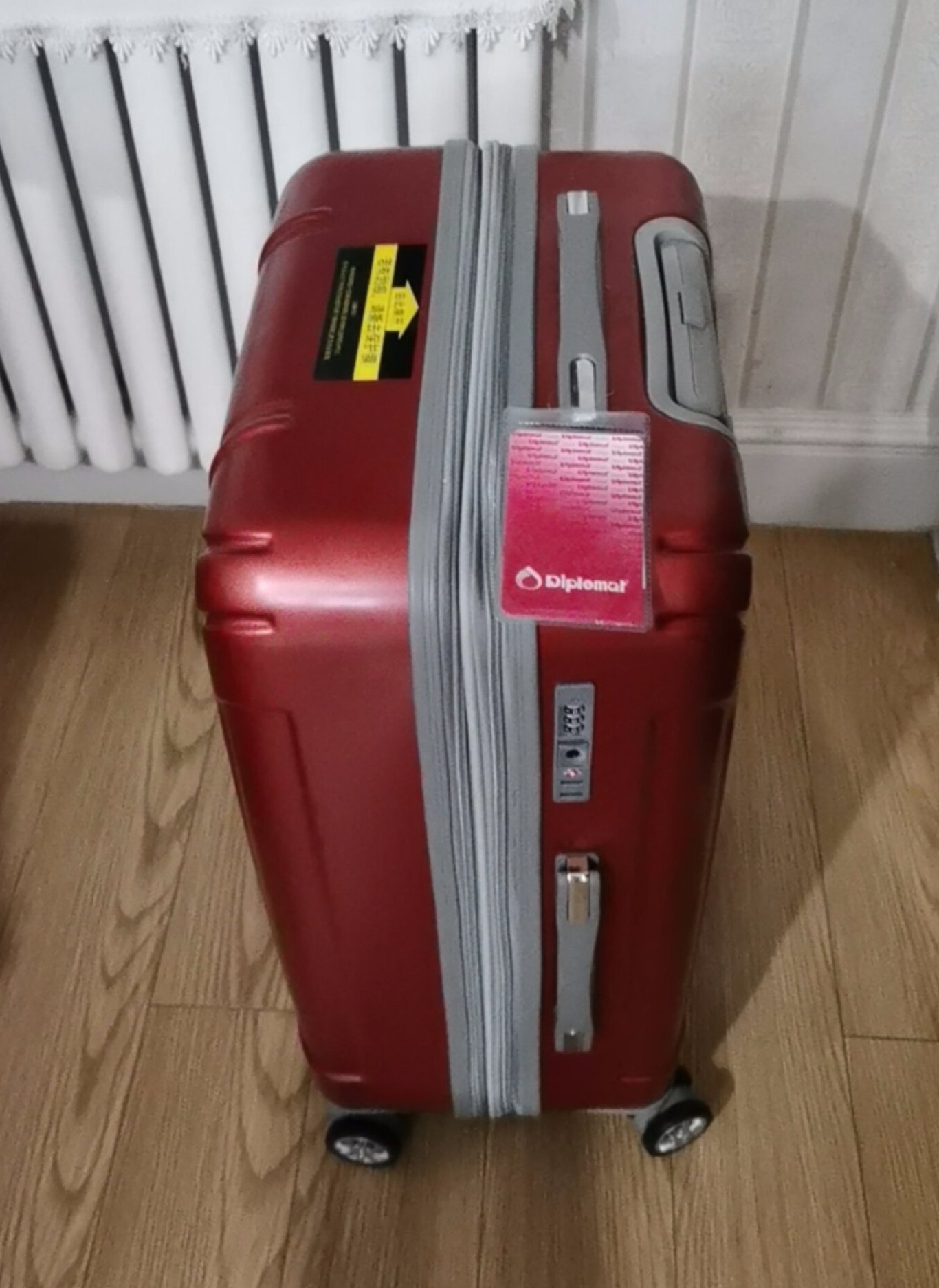 外交官万向轮行李箱评测：可扩充硬箱，旅行更舒适的第4张示图