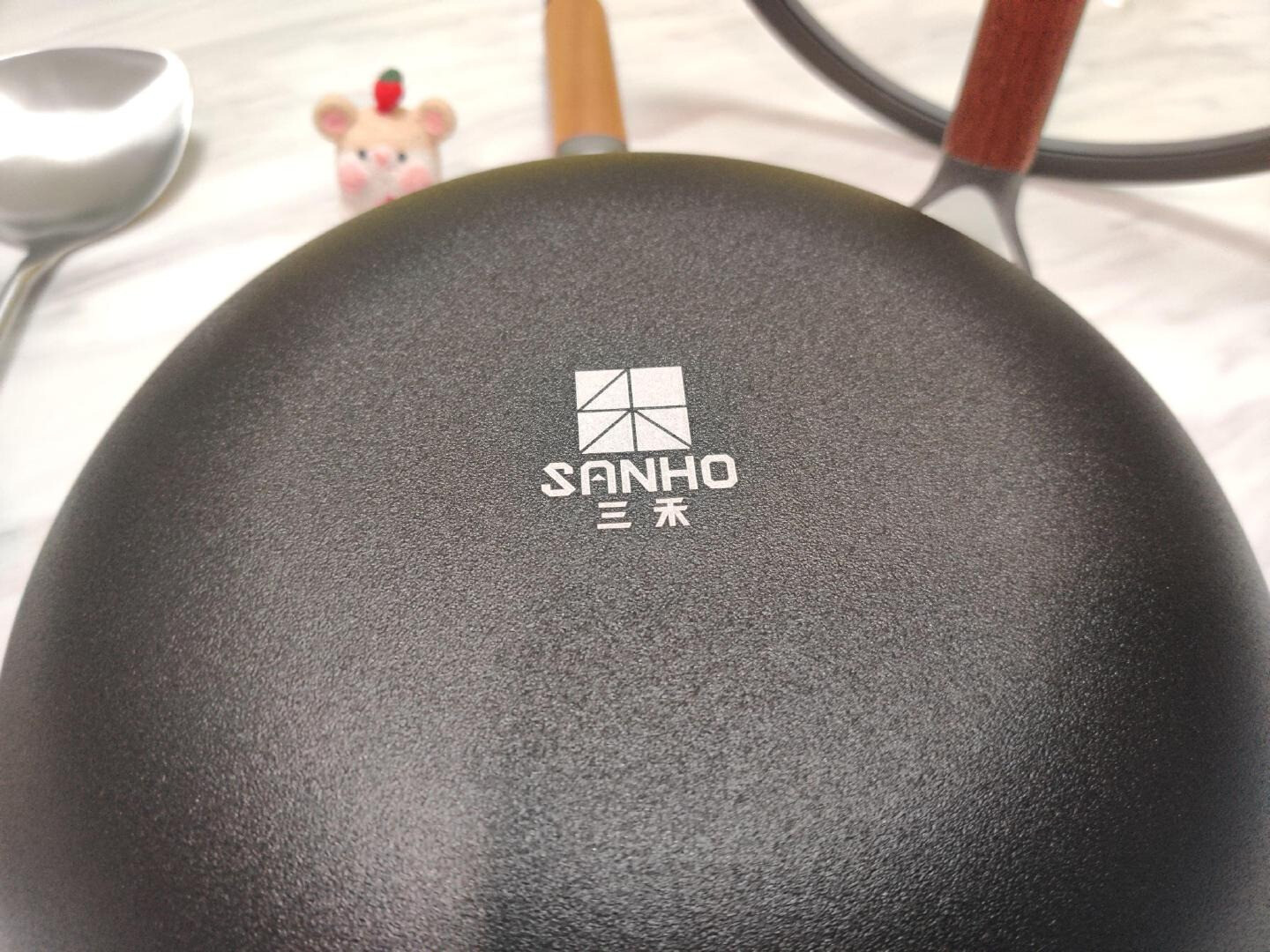 让炒菜变成一种享受,三禾窒氮轻铁锅的第2张示图 让炒菜变成一种享受,三禾窒氮轻铁锅的第2张示图