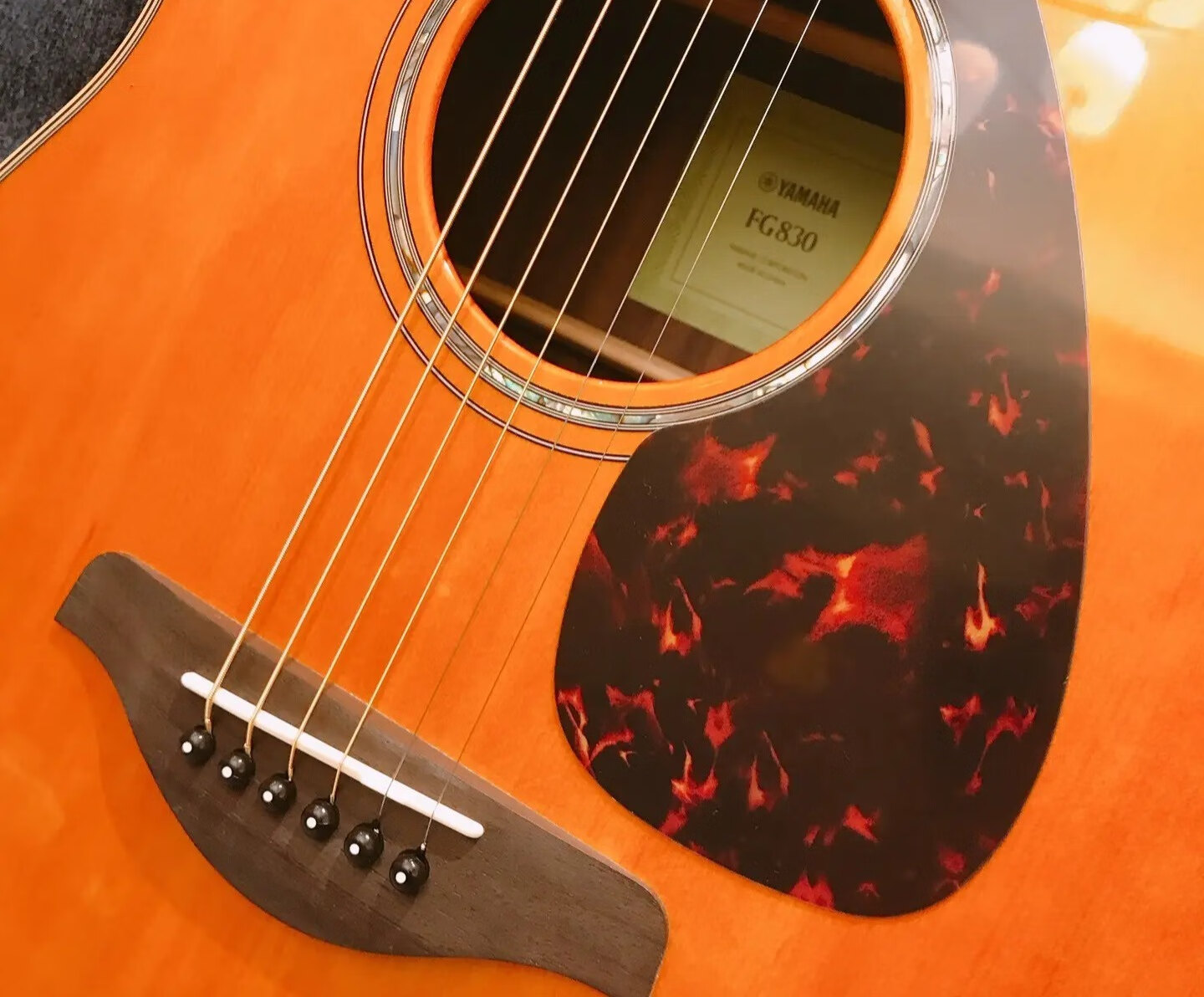 雅马哈单板民谣吉他，复古流行配色，典雅颜值出色品质的第4张示图