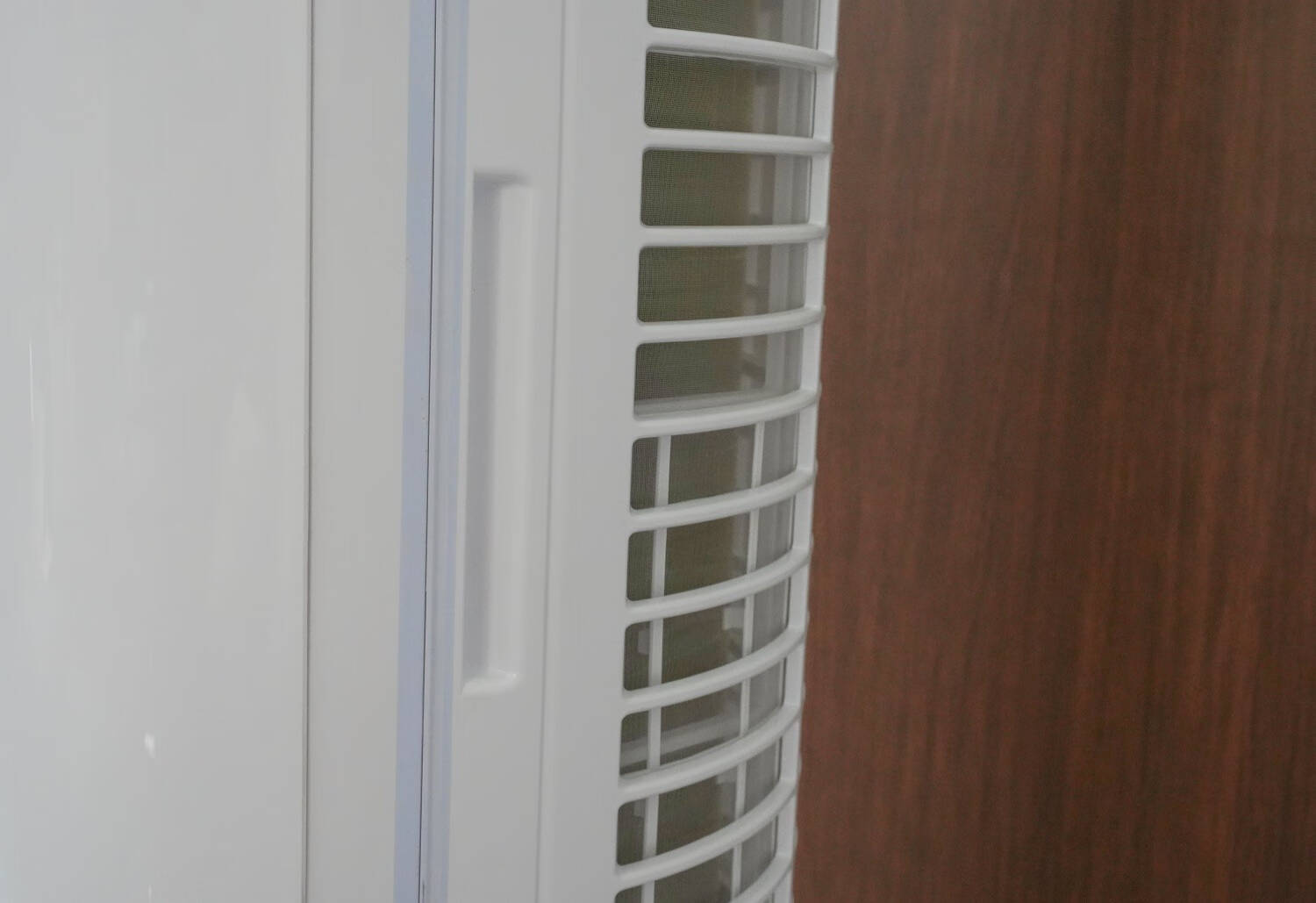 TCL高温自清洁空调，集颜值和除菌于一体