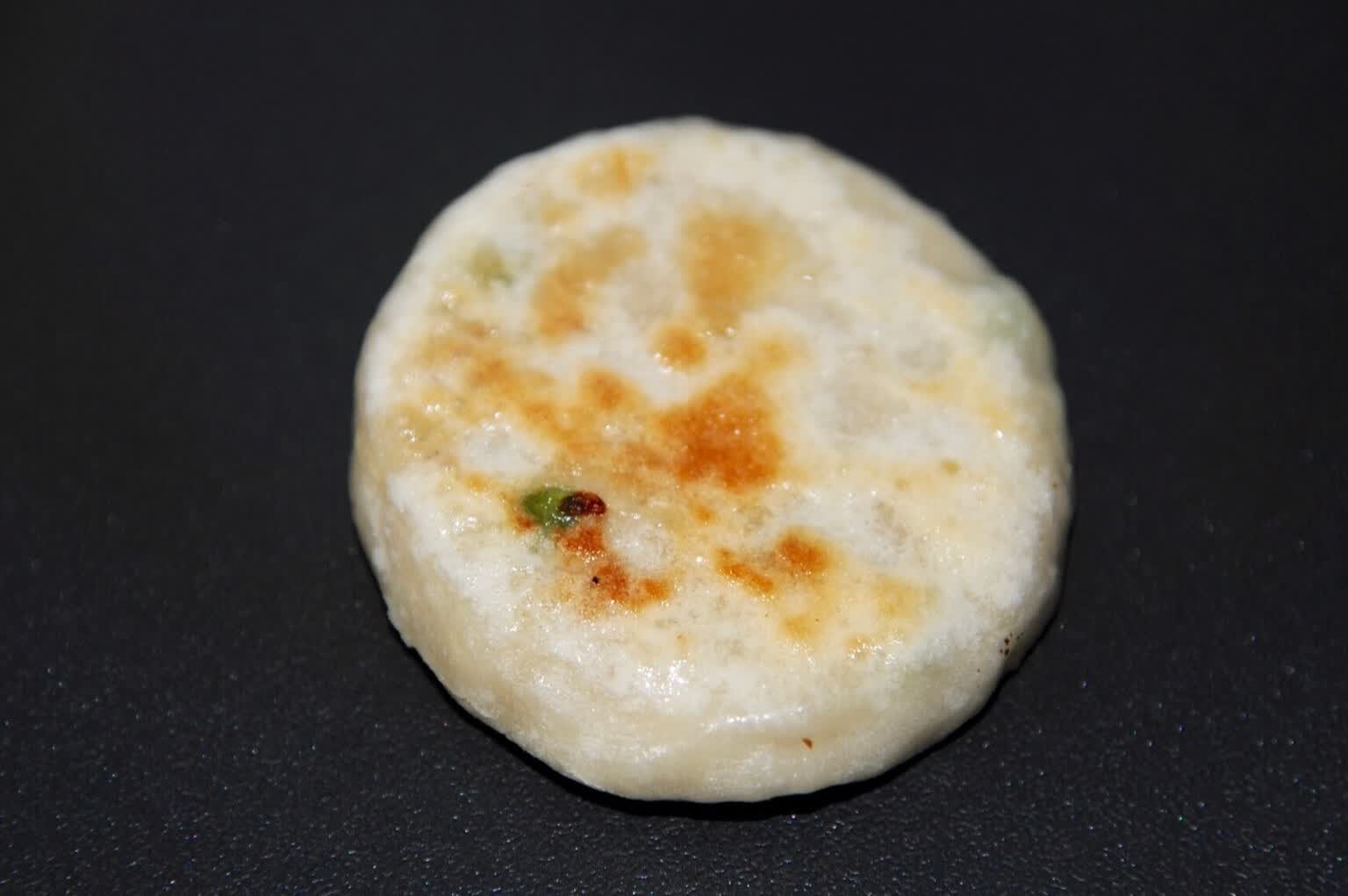 有荤有素的馅饼，外皮软嫩料足鲜香，吃上就忘不掉的味道的第9张示图