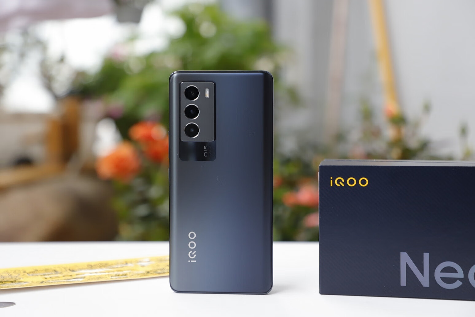 性价比旗舰手机还有独显芯片！iQOO Neo5S图测-JinMo之家