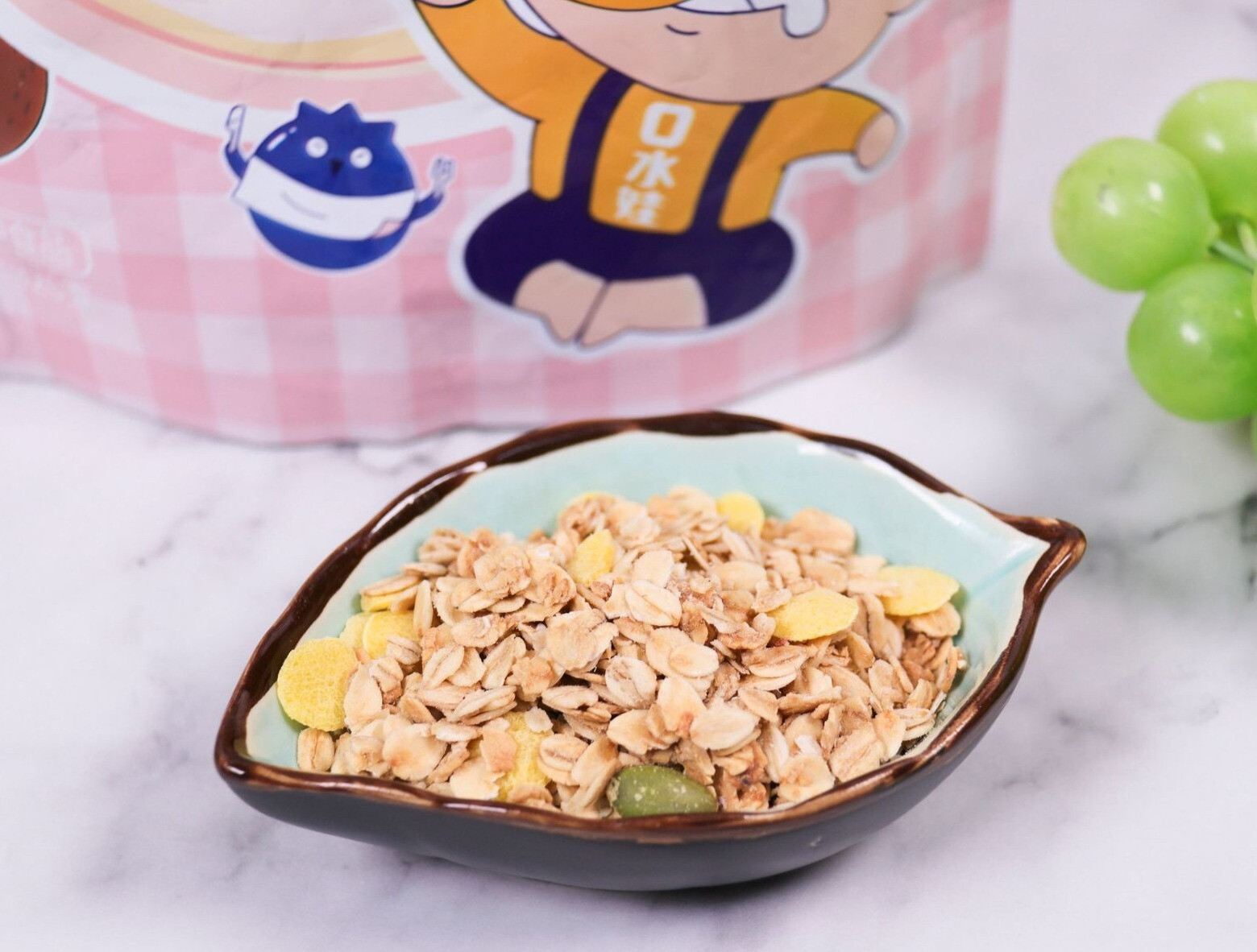 健康早餐新选择，优选营养均衡又美味的水果酸奶燕麦片-JinMo之家