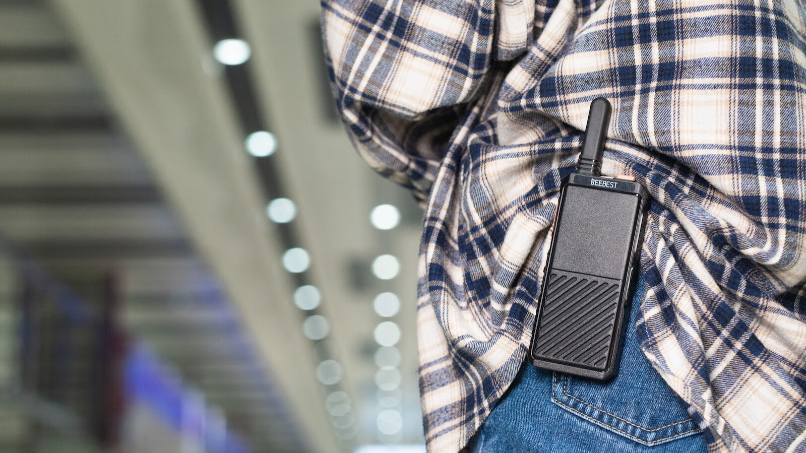 对讲机也有“刀锋”系列，双十一必入出行好物极蜂A308的第6张示图