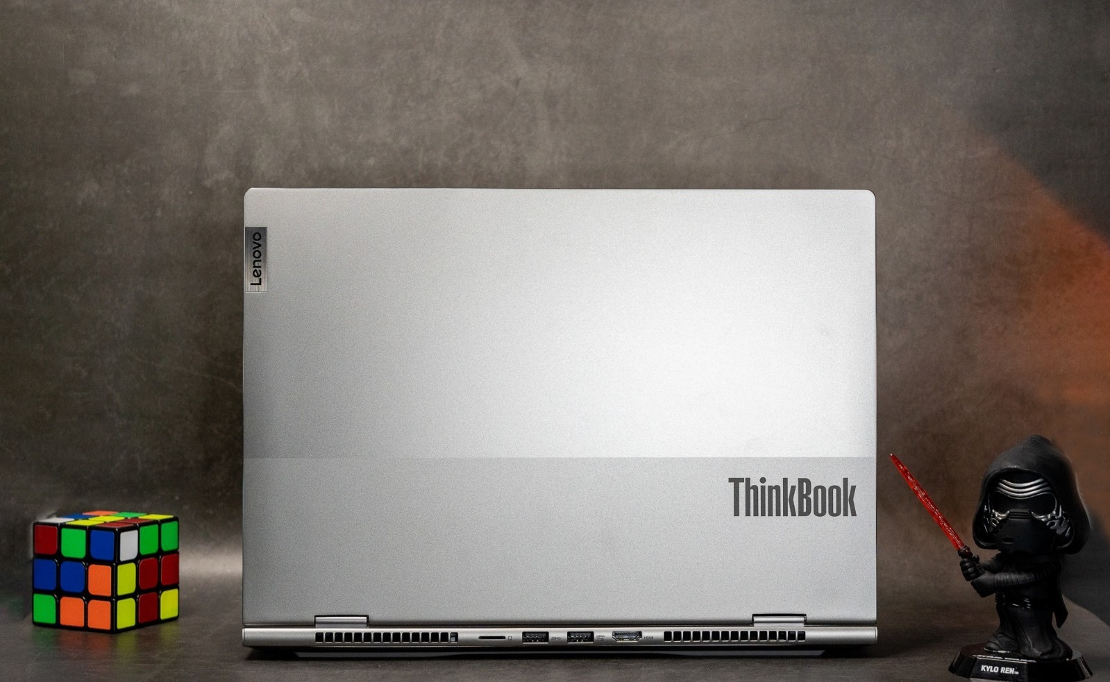 ThinkBook 14p笔记本评测：商务本也有高性能的第1张示图