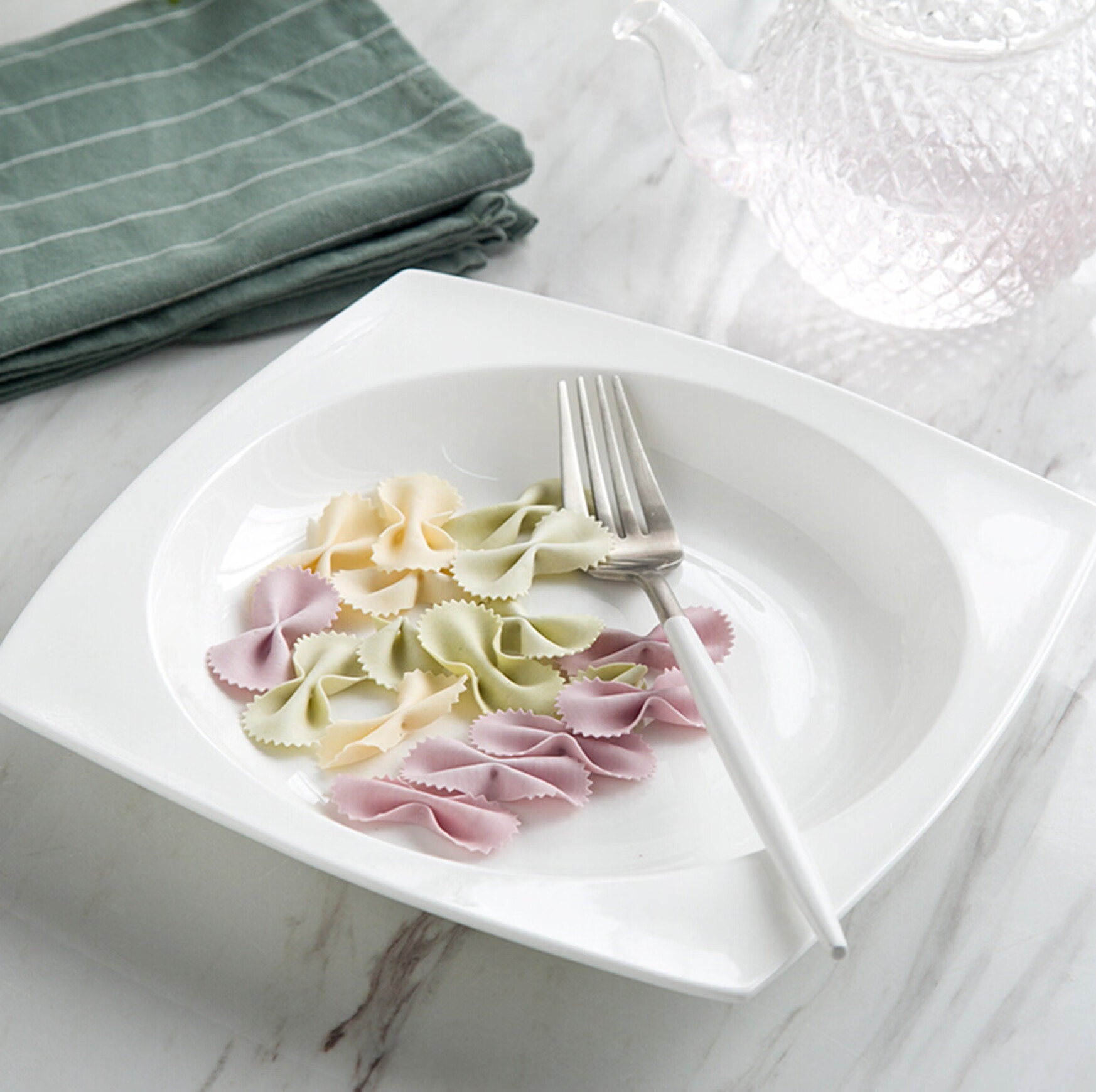 红牡丹纯白色骨瓷餐具套装评测：重新定义高端品质生活-JinMo之家