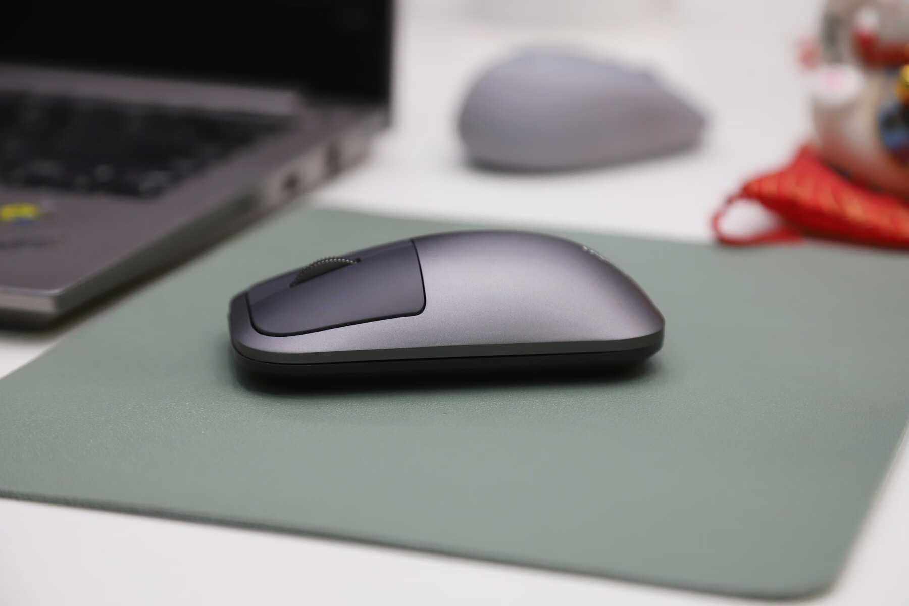 手感上乘办公高效,新款雷柏M700无线充电版鼠标评测的第7张示图 手感上乘办公高效,新款雷柏M700无线充电版鼠标评测的第7张示图