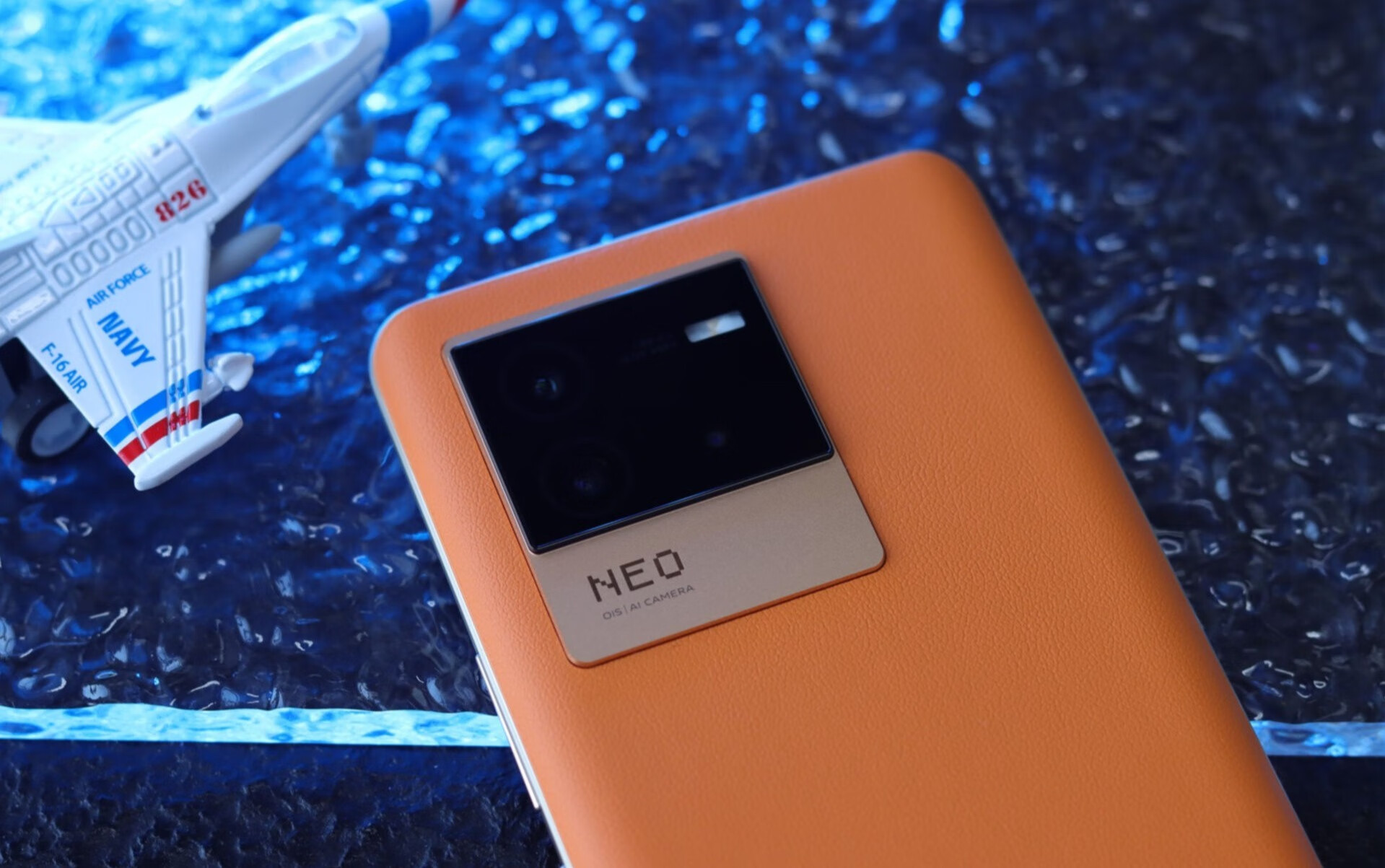 颜值or实力？iQOO Neo6新手机~统统满足你~的第4张示图