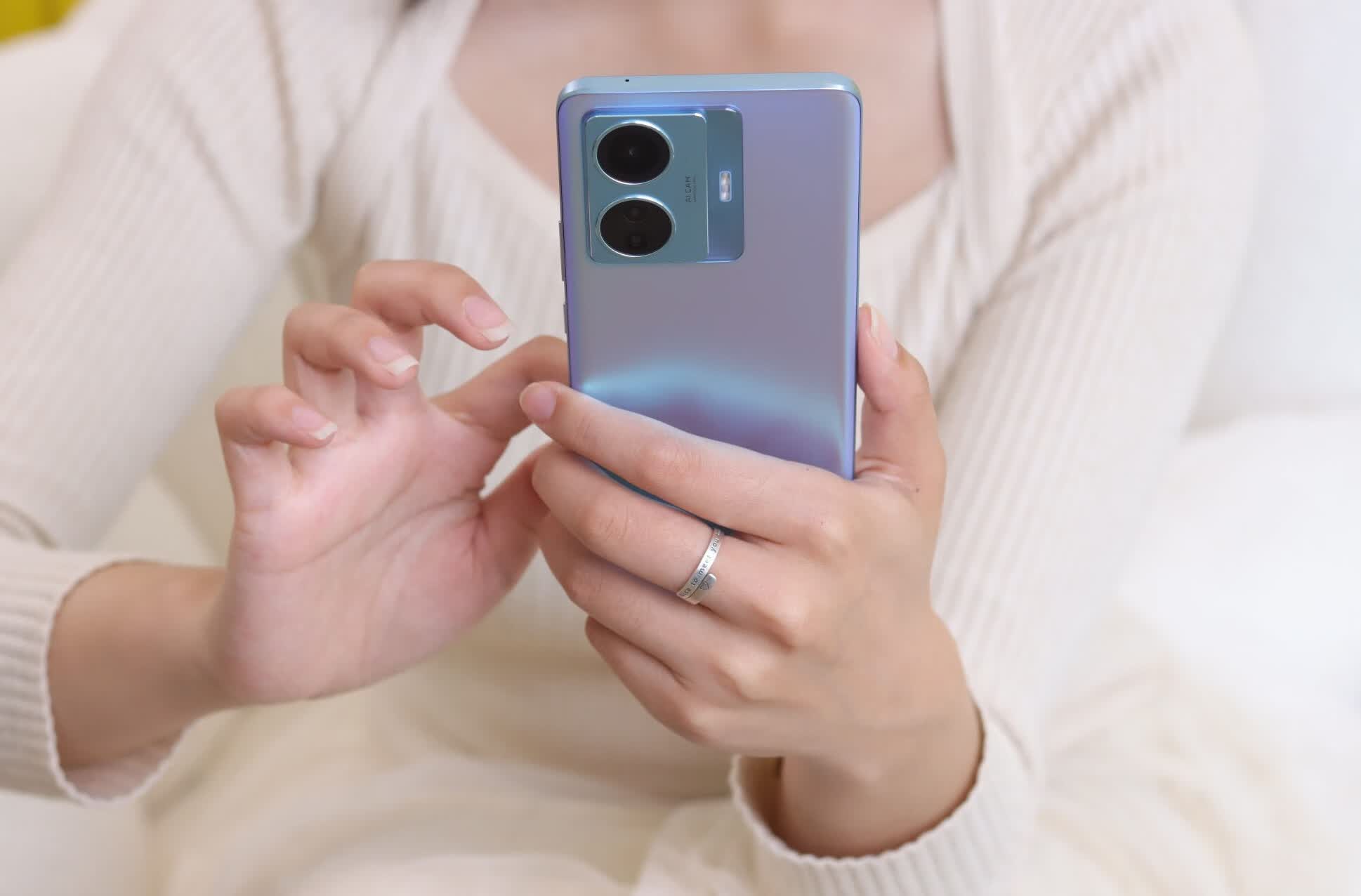 vivo S15e评测:火力全开,游戏玩家的可靠伙伴的第7张示图 vivo S15e评测:火力全开,游戏玩家的可靠伙伴的第7张示图