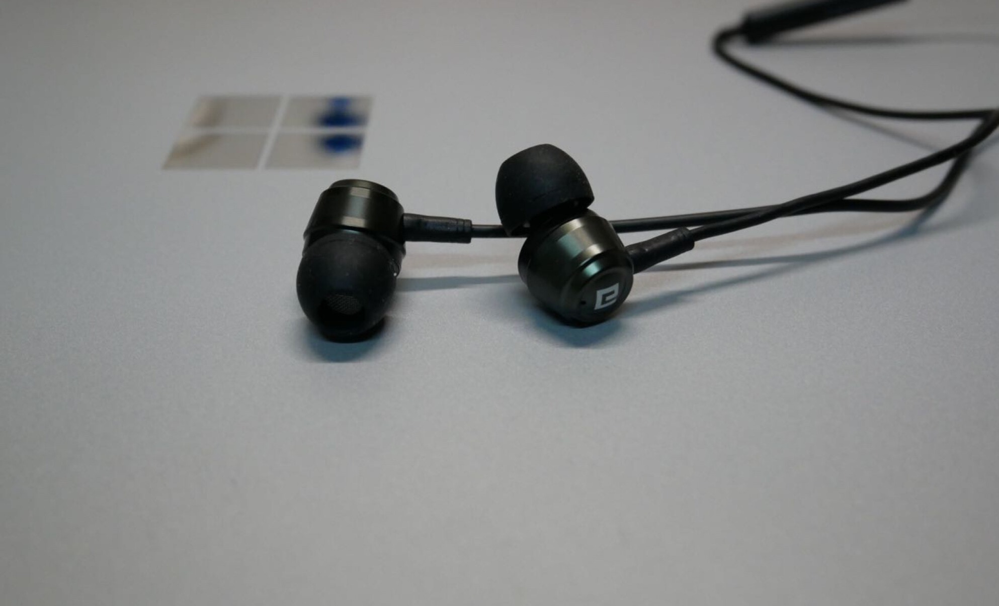 兰士顿AM100圈铁耳塞评测：石墨烯动圈刷新中低频聆听体验的第4张示图