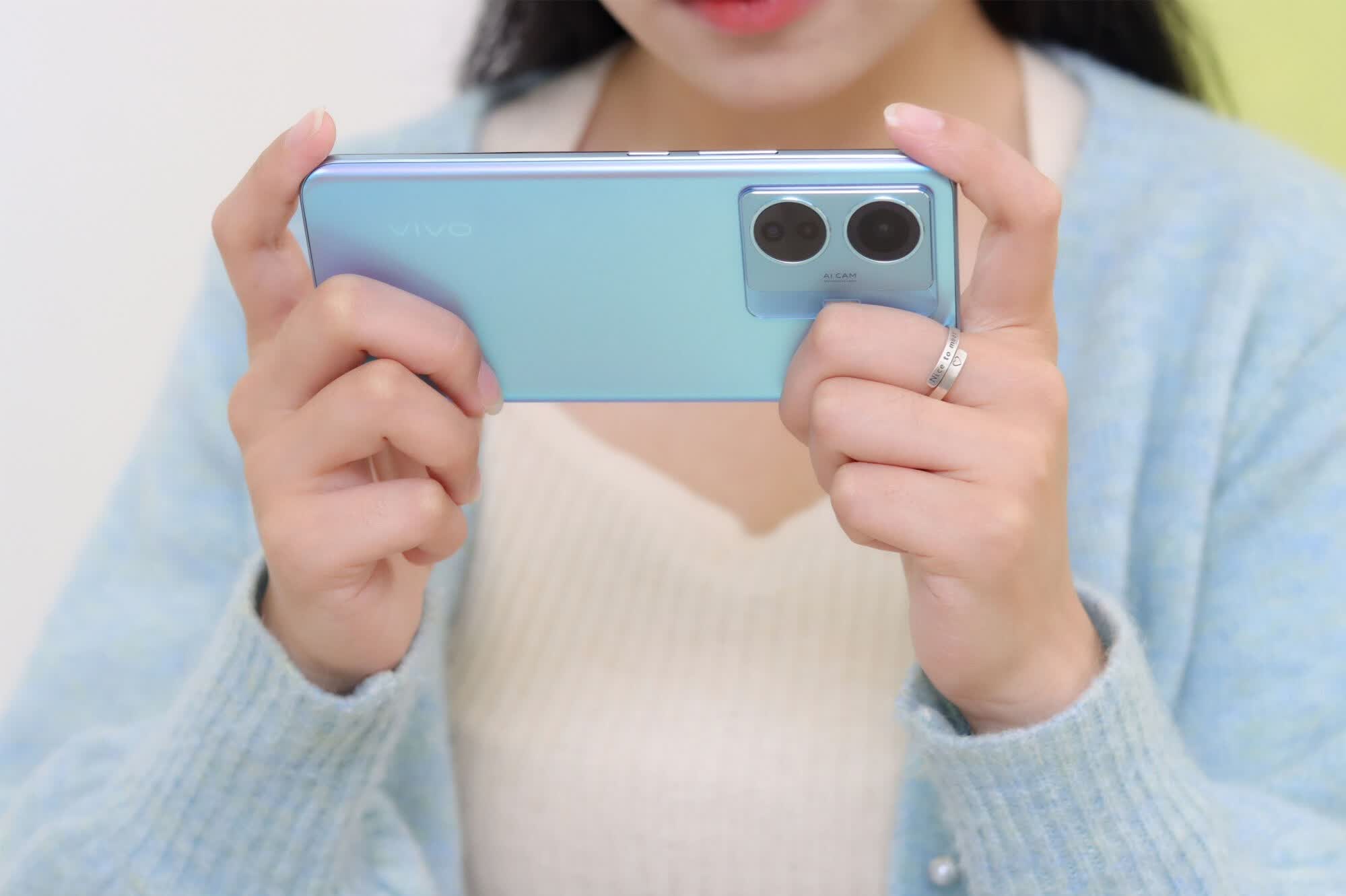 vivo S15e评测:火力全开,游戏玩家的可靠伙伴的第5张示图 vivo S15e评测:火力全开,游戏玩家的可靠伙伴的第5张示图