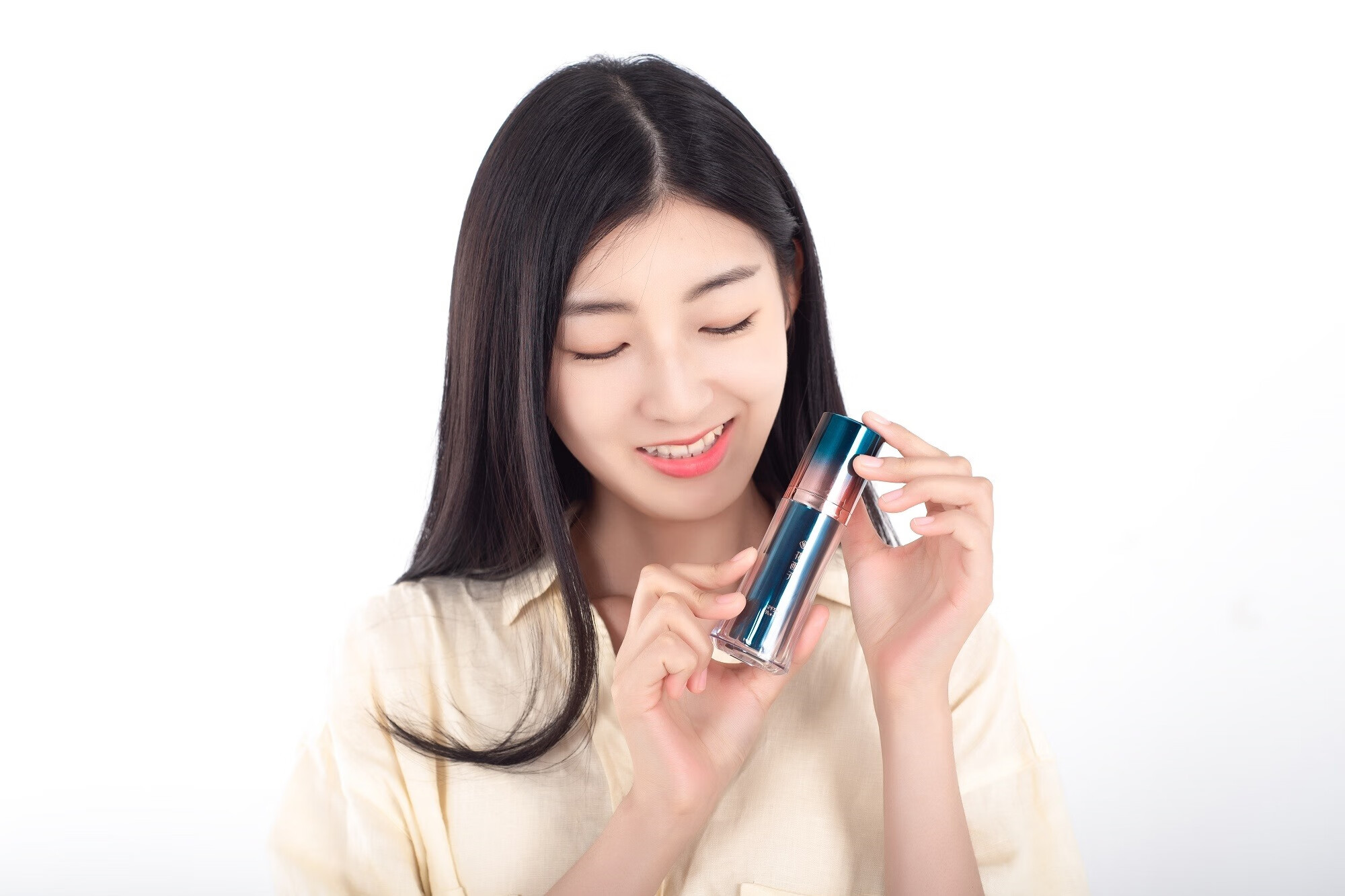 轻松打造通勤妆,花西子令妆容持久精致-JinMo之家