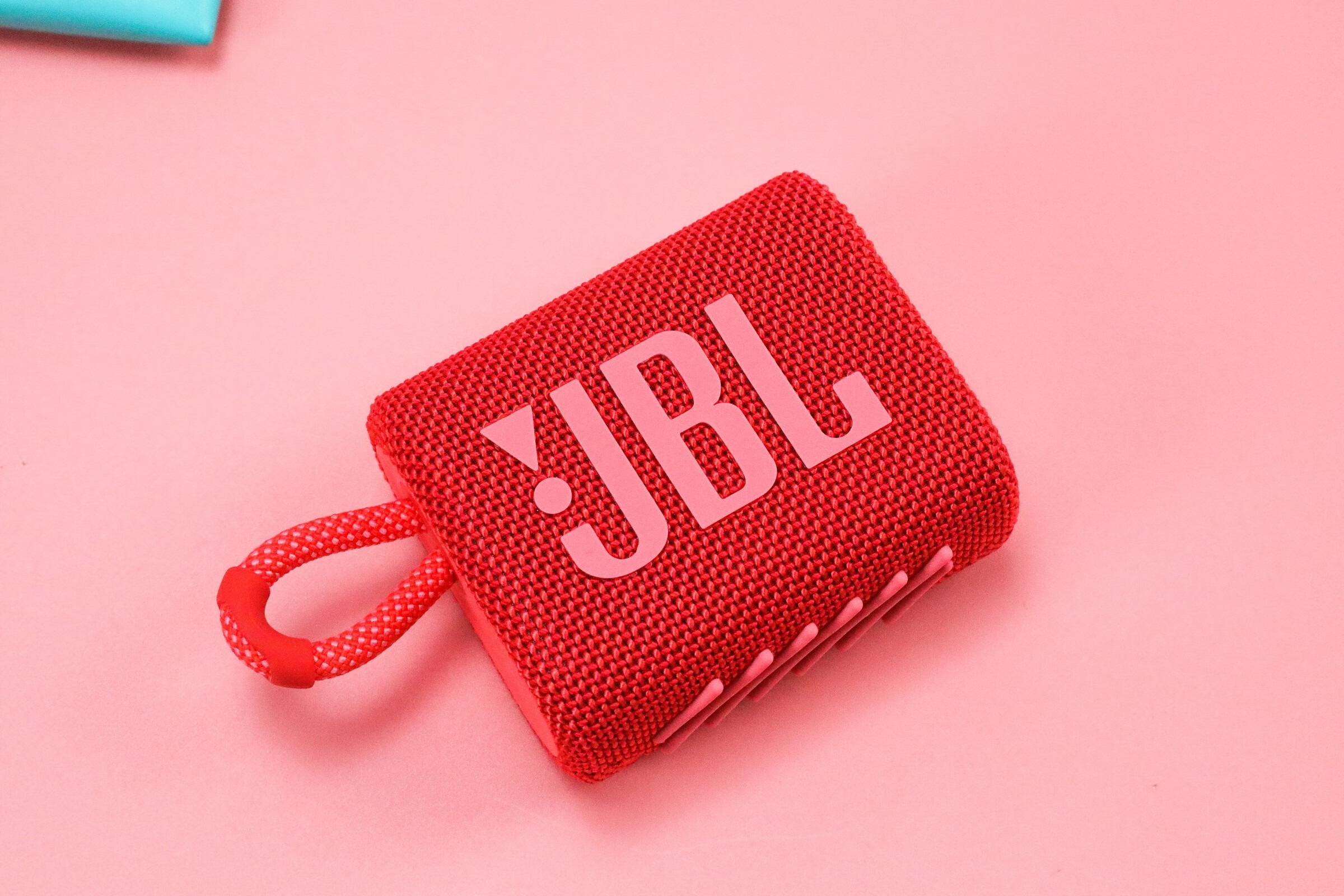 JBL PULSE4、JBL GO3、哈曼卡顿AURA STUDIO3和JBL CLIP4蓝牙音箱哪款好？的第4张示图