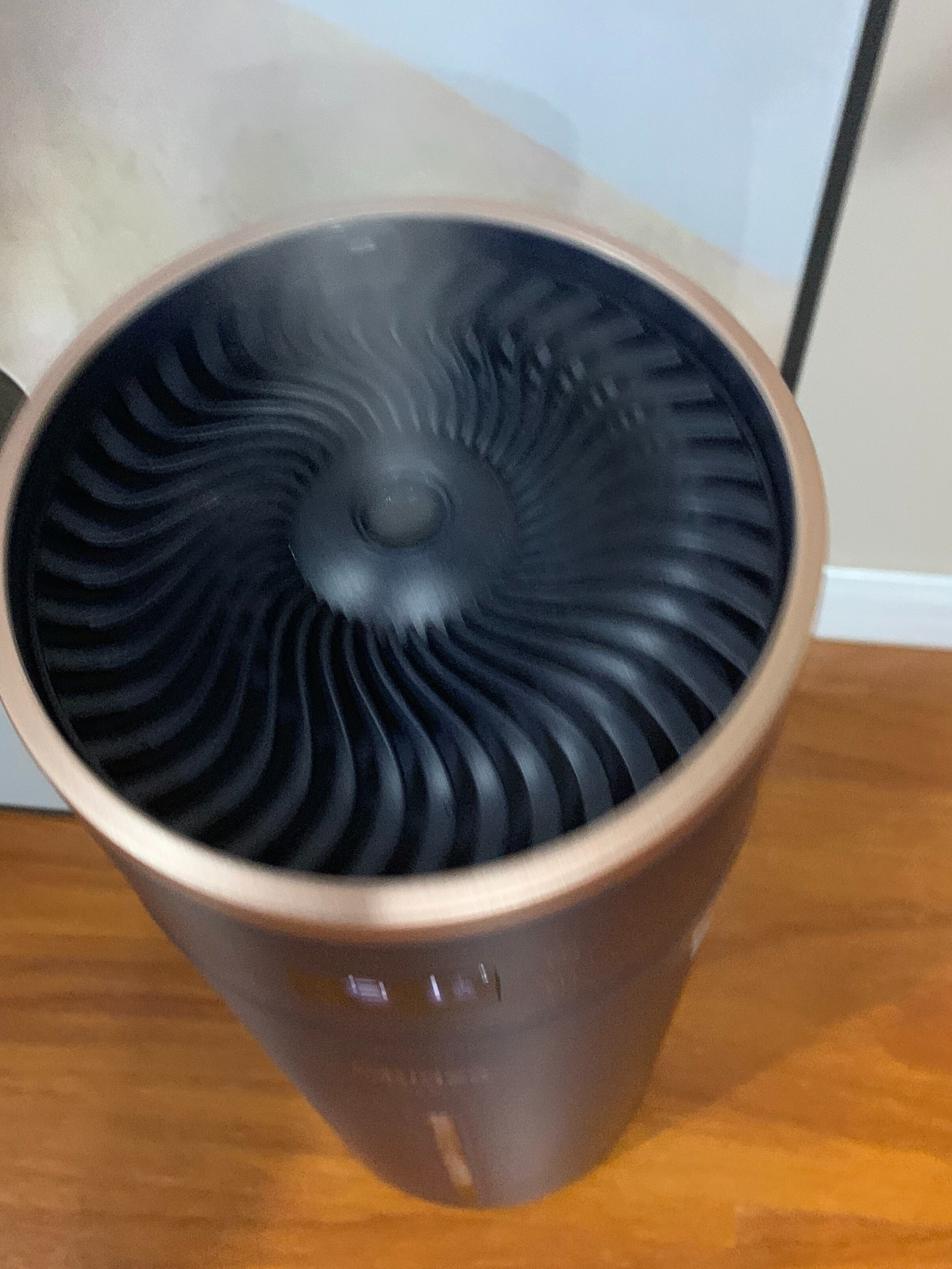 美的空气加湿器评测：给你爱的人，更多水雾“呵护”！的第6张示图