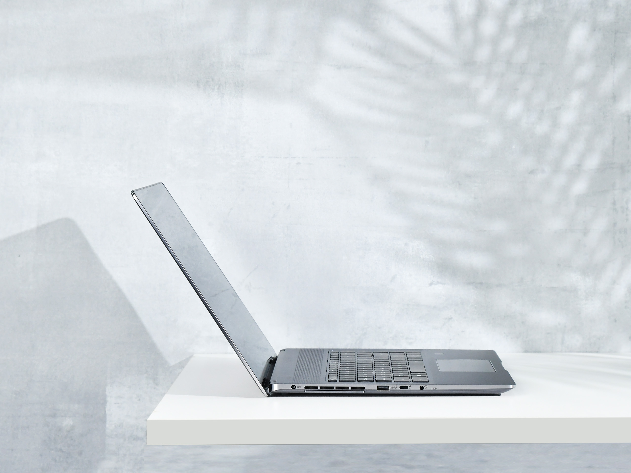 有一款专为设计人员准备的笔记本，正在流行中-JinMo之家