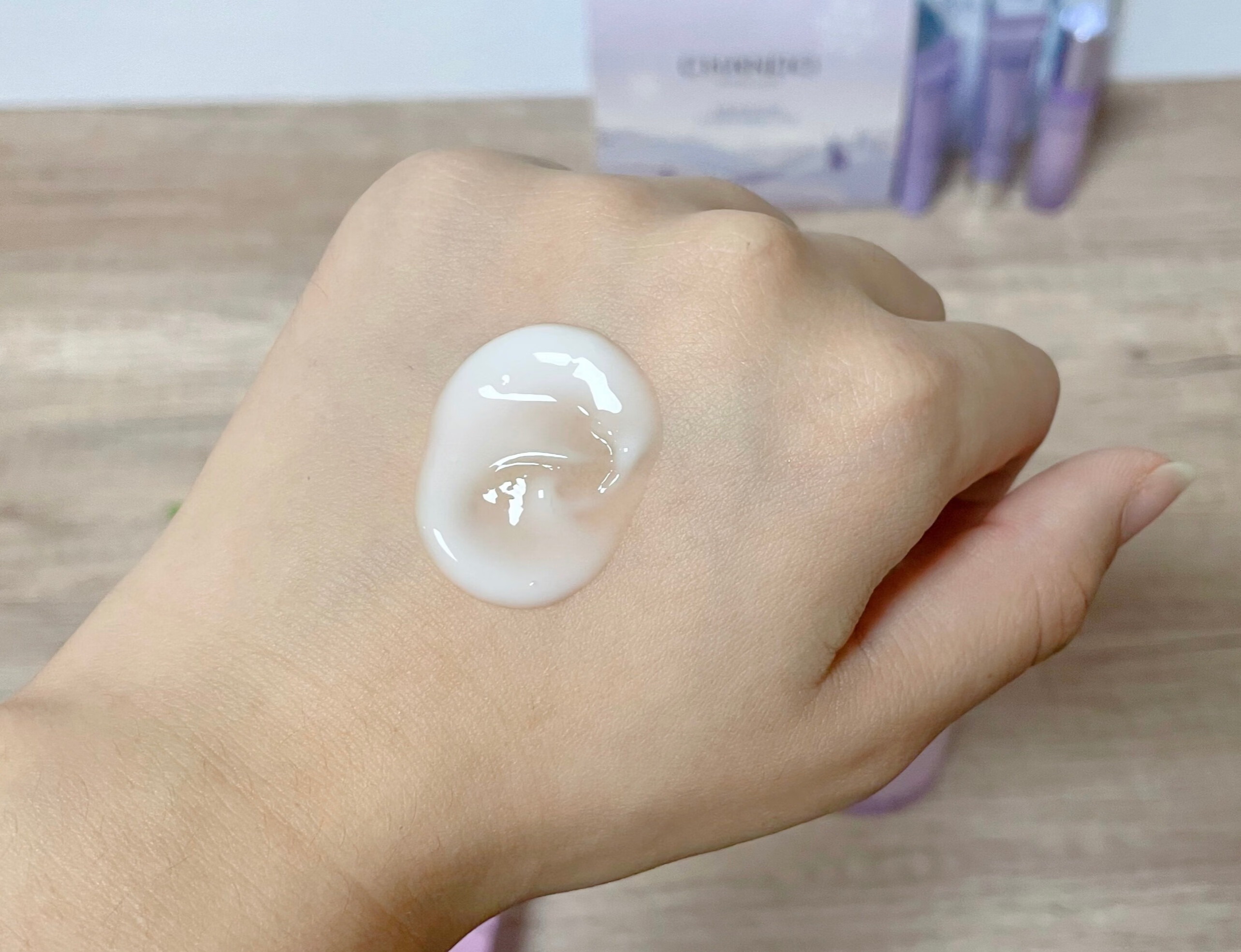 自然堂凝时水乳套装测评:保湿补水,轻松拒绝熬夜肌的第5张示图 自然堂凝时水乳套装测评:保湿补水,轻松拒绝熬夜肌的第5张示图