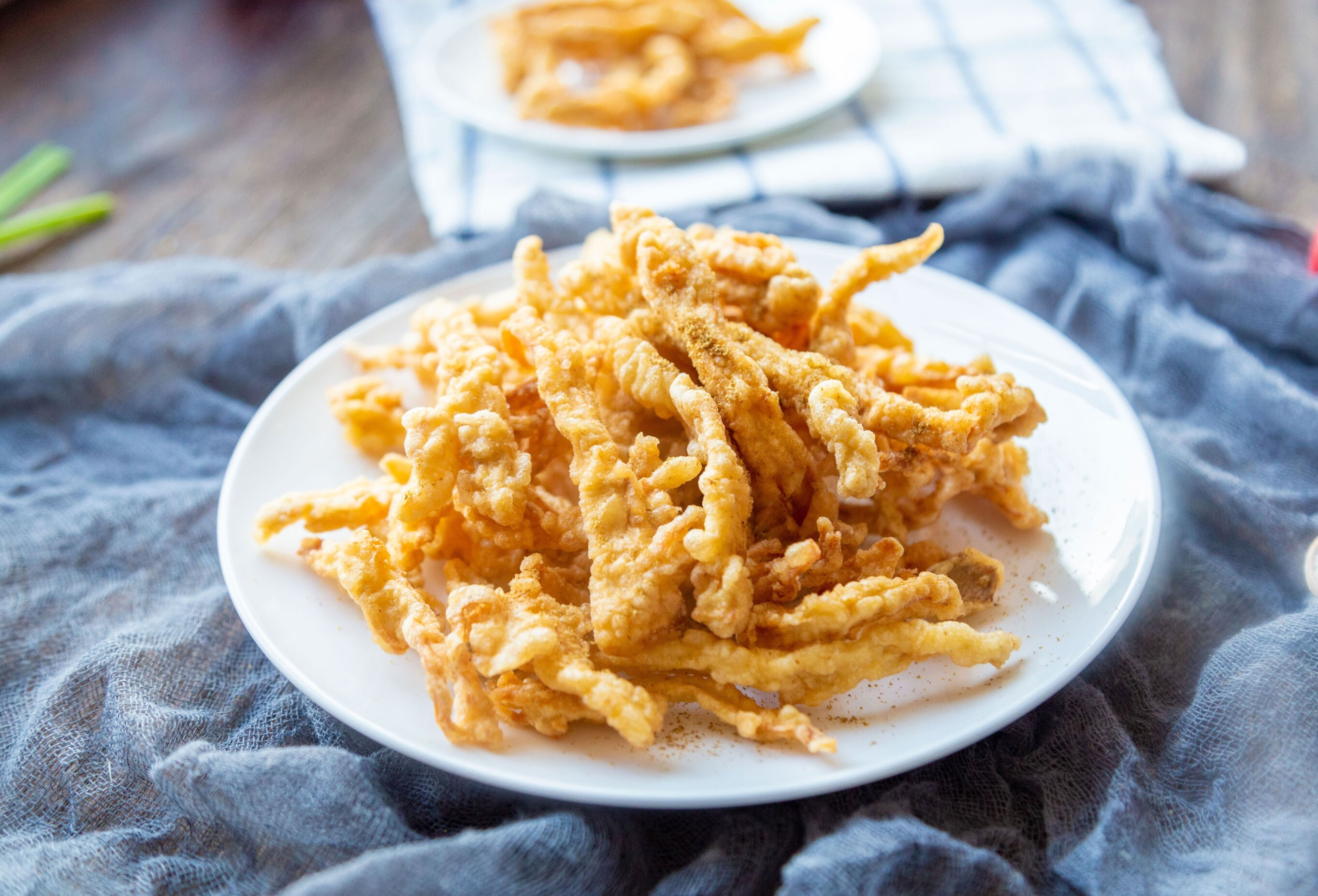 杏鲍菇这个做法太美味了，裹上面粉炸一炸，咬一口满嘴留香-JinMo之家