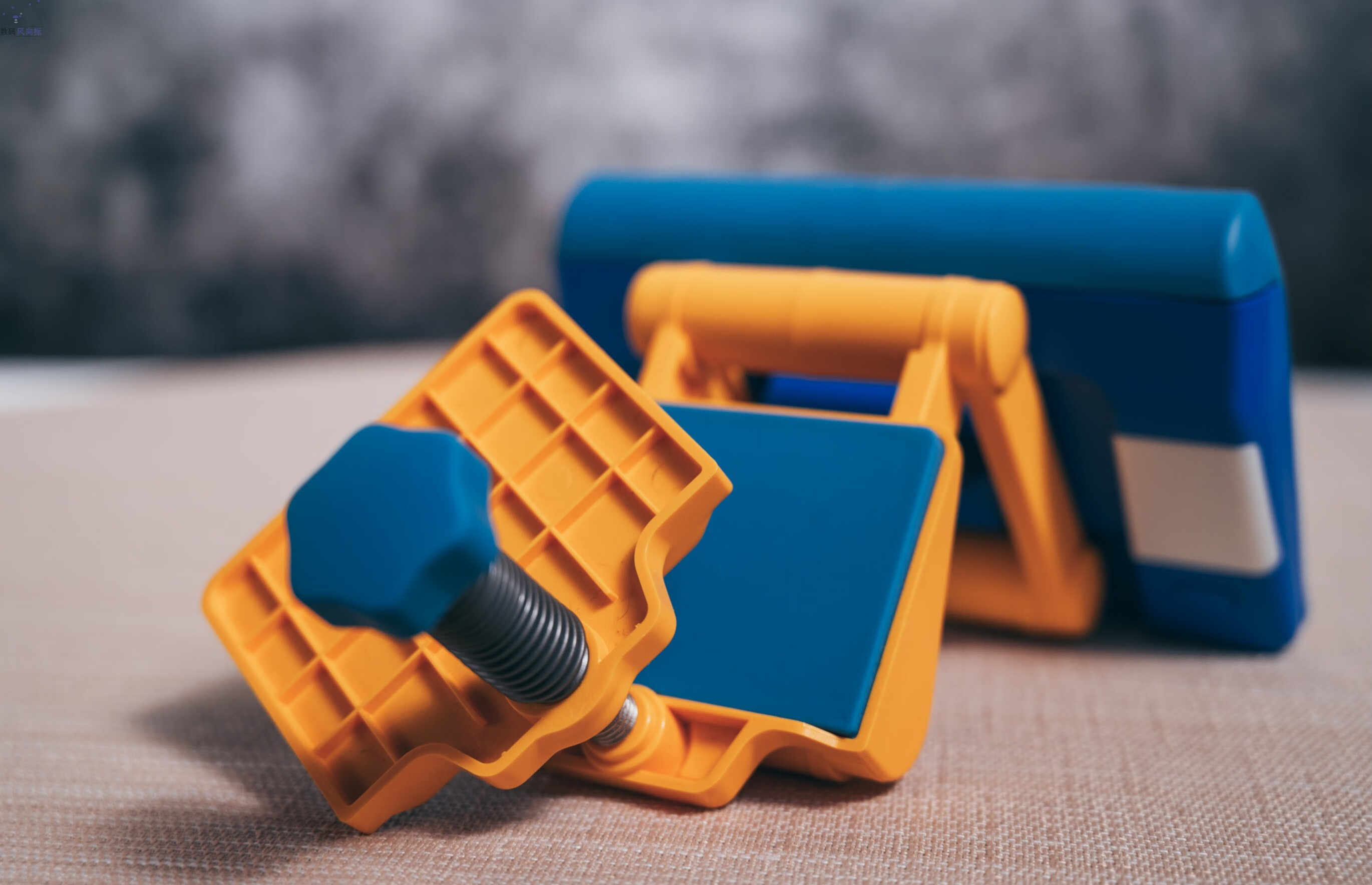 自然养成好坐姿,孩子体态小助手,UBOT智能坐姿矫正器的第5张示图 自然养成好坐姿,孩子体态小助手,UBOT智能坐姿矫正器的第5张示图