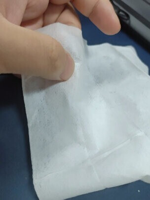 柔软亲肤的卸妆湿巾,可深层清洁我们的肌肤-JinMo之家