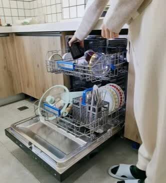 老板一级水效烘干除菌洗碗机,时刻守护用餐健康的第1张示图 老板一级水效烘干除菌洗碗机,时刻守护用餐健康的第1张示图