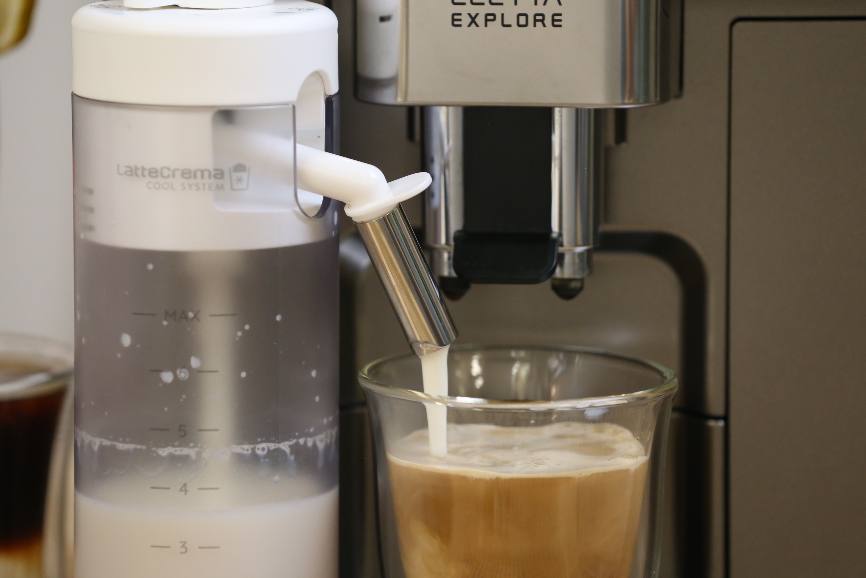 德龙Eletta Explore探索者全自动咖啡机实测：与你共同解锁夏日宝藏饮品~的第5张示图