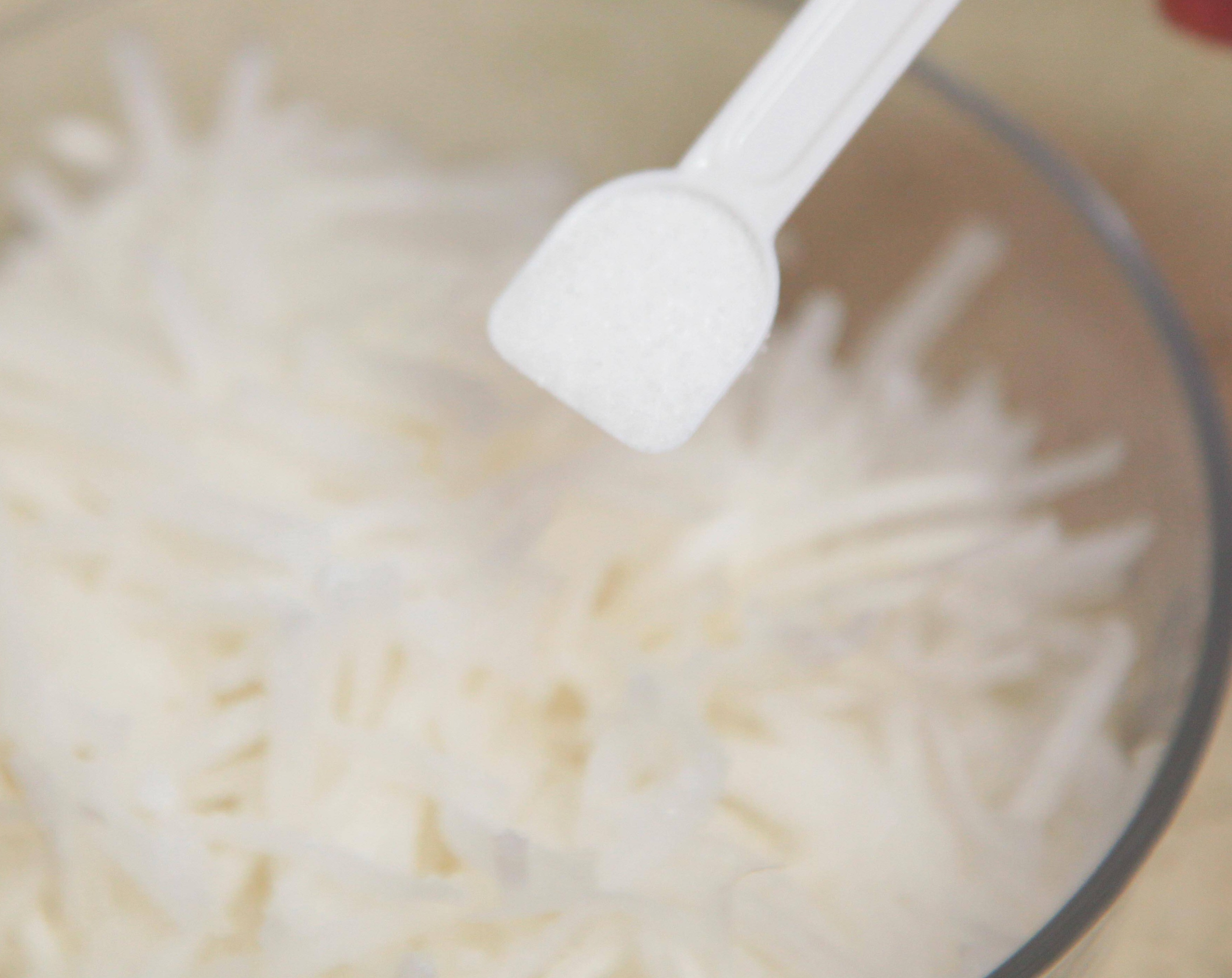 比肉馅还好吃的素菜馅饼，1根萝卜就搞定的第3张示图