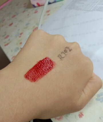 和男朋友约会的小秘密：珂拉琪小黑镜空气唇釉-JinMo之家