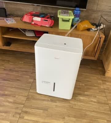 阴雨天想解决潮湿问题，快来试试美的除湿机-JinMo之家