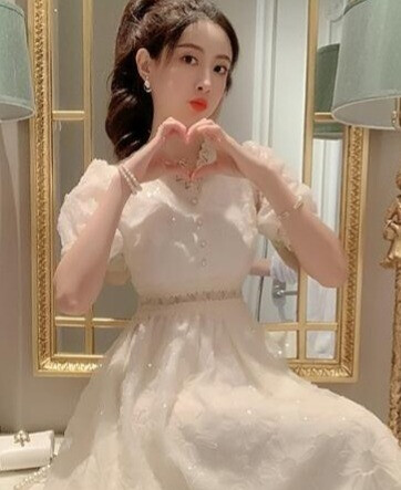 蕾丝裙那么美,你怎么能不爱它!-JinMo之家