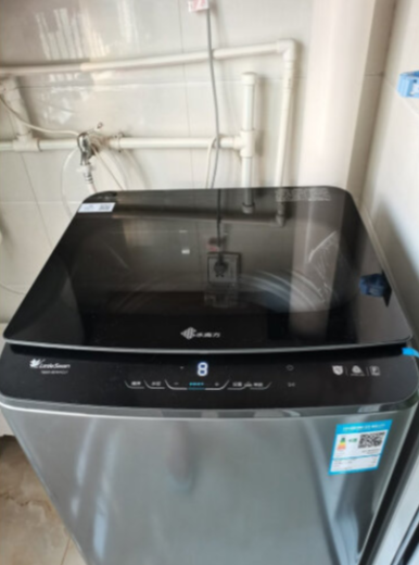 小天鹅洗衣机：无孔内桶保护衣物，智能控制防止缠绕的第3张示图