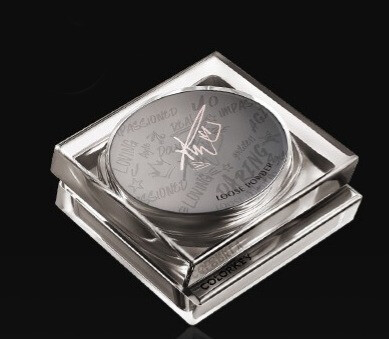 妆容“屹立不倒”的秘密,珂拉琪小雾镜散粉来帮忙!-JinMo之家