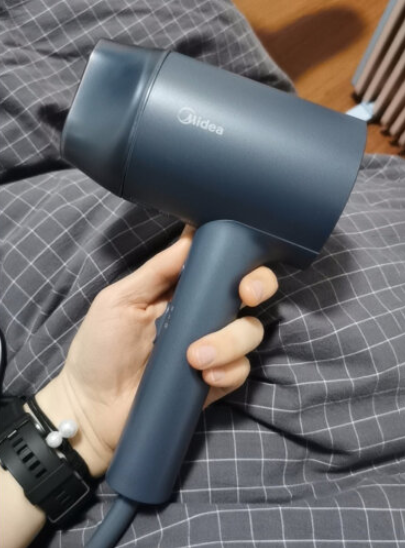 美的小水滴升级版电吹风测评:3分钟速干,省时又省电-JinMo之家