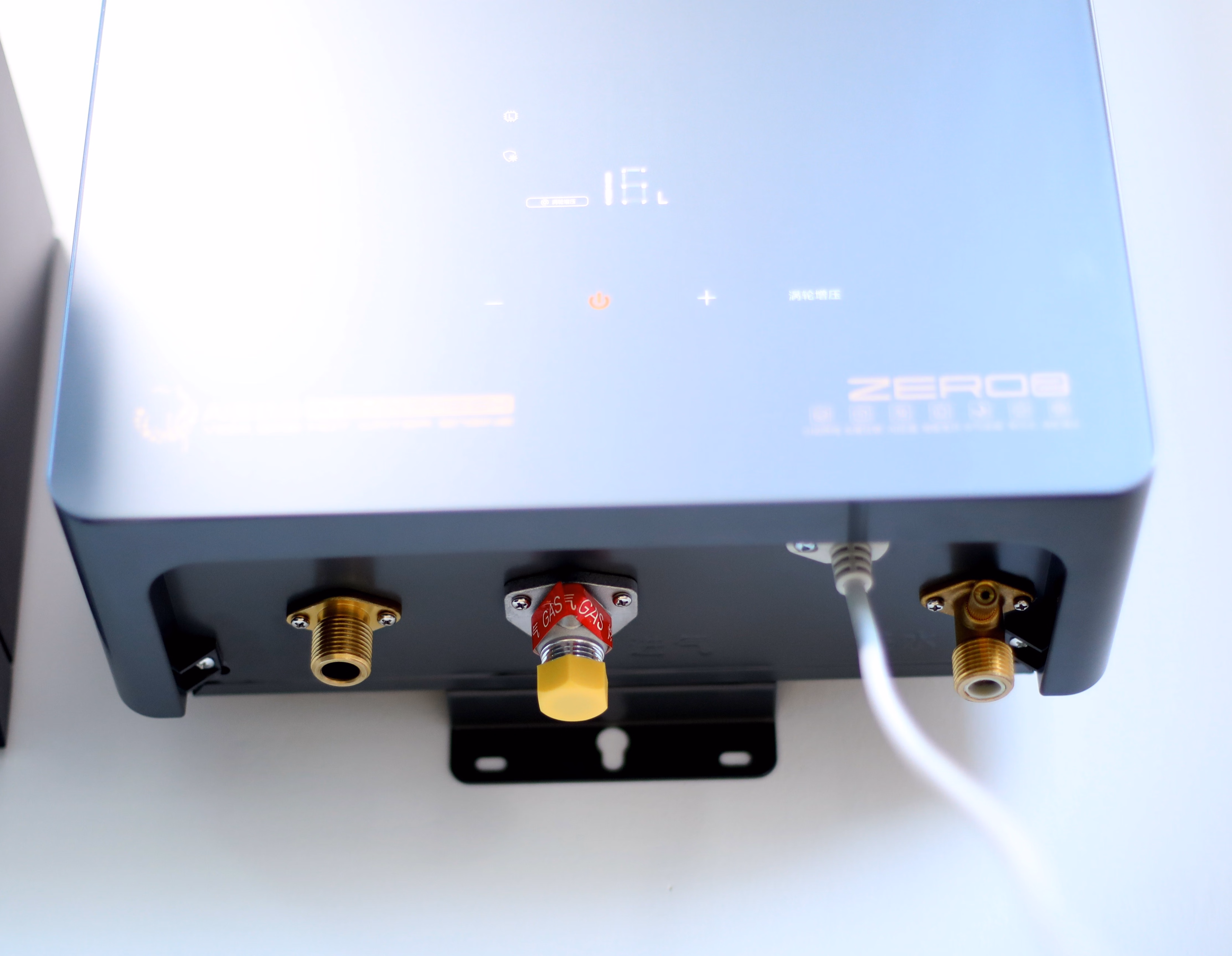 使用无烦恼新家热水器——选云米热水器的第3张示图 使用无烦恼新家热水器——选云米热水器的第3张示图