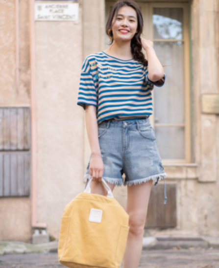 将条纹T恤穿出新花样,时尚又气质!-JinMo之家