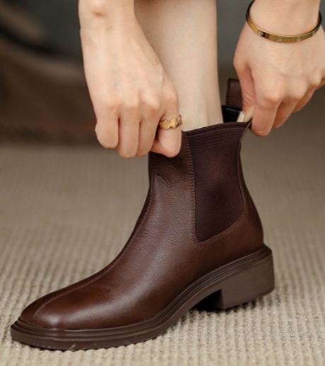 今年流行的小短靴,搭配裙子更好看!的第4张示图 今年流行的小短靴,搭配裙子更好看!的第4张示图