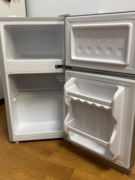 荣事达小型家用冰箱：节能低耗省电费，快速制冷锁留鲜美的第3张示图