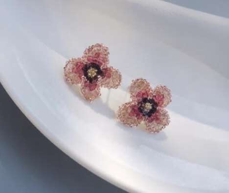 夏天,衣品高的人都不会忘了戴耳环-JinMo之家