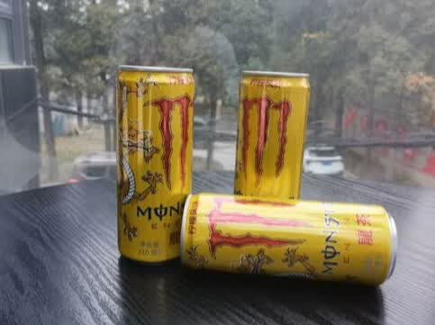 在游戏中跟队友一起战斗，不全力以赴怎么行-JinMo之家