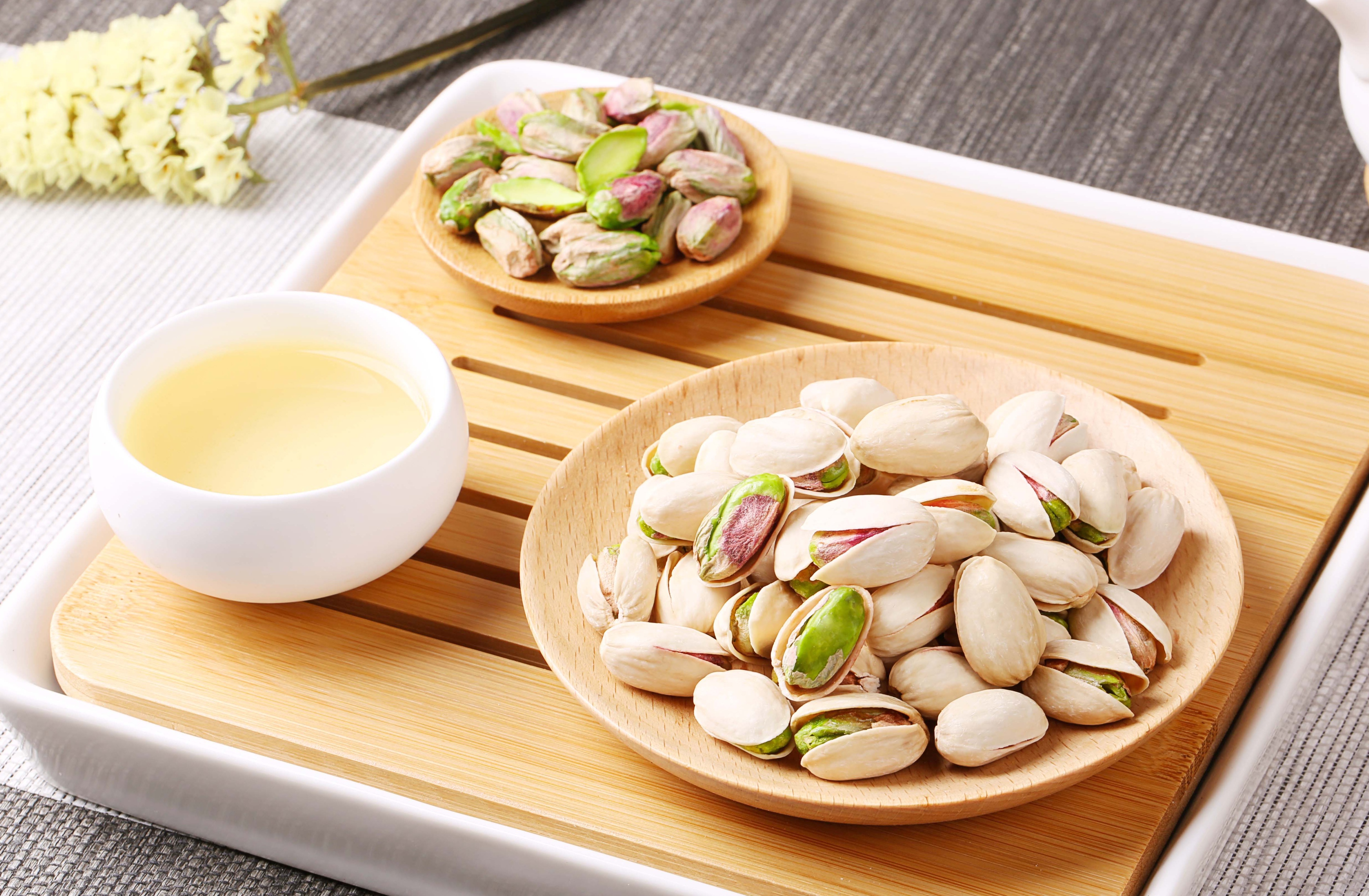 为年味增添快乐的小零食，当属百草味-JinMo之家