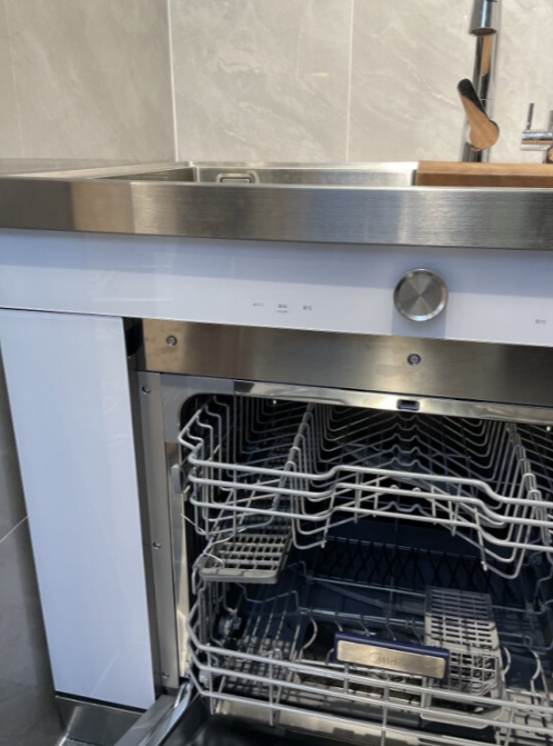 高颜值的多功能集成水槽,缓解你的厨房压力!的第3张示图 高颜值的多功能集成水槽,缓解你的厨房压力!的第3张示图