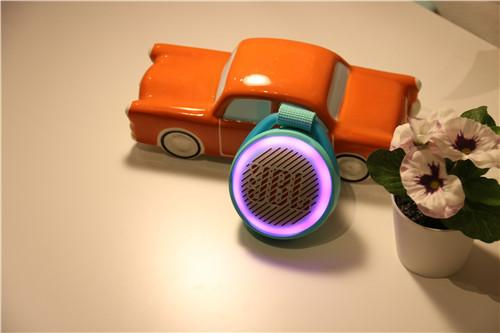 JBL JRPOP蓝牙音箱评测：环保材质制成，适合孩子听音乐的第3张示图