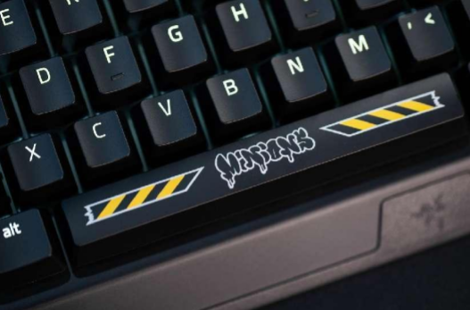 这才是机械键盘该有的姿态，小黄人黑寡妇蜘蛛X竞技版上手的第3张示图