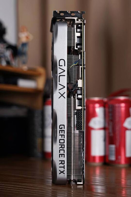 测评看看影驰GeForce RTX™ 3080金属大师显卡到底怎么样？的第2张示图